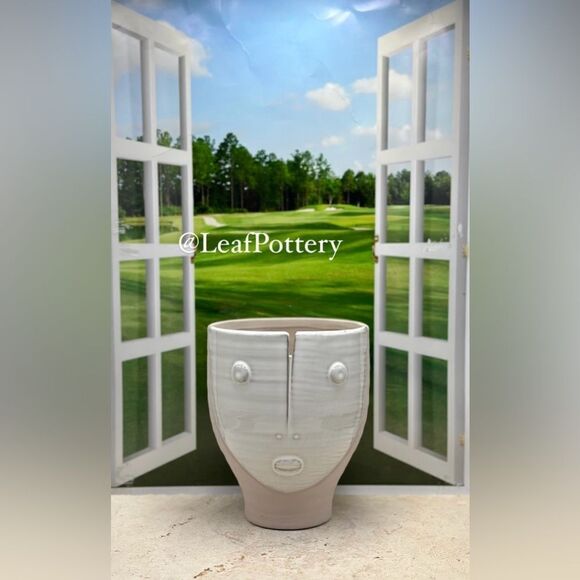 Rosie Robot White/Beige Ceramic Planter Pot without drainage hole - Picture 2 of 8